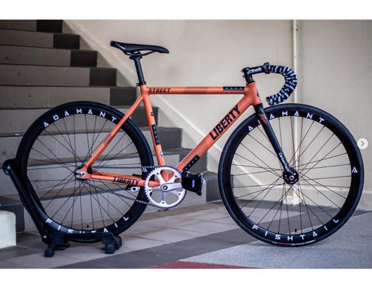 ASCENT X FISHTAIL Adamant Wheelset on a Liberty Street V5 - FISHTAIL CYCLERY