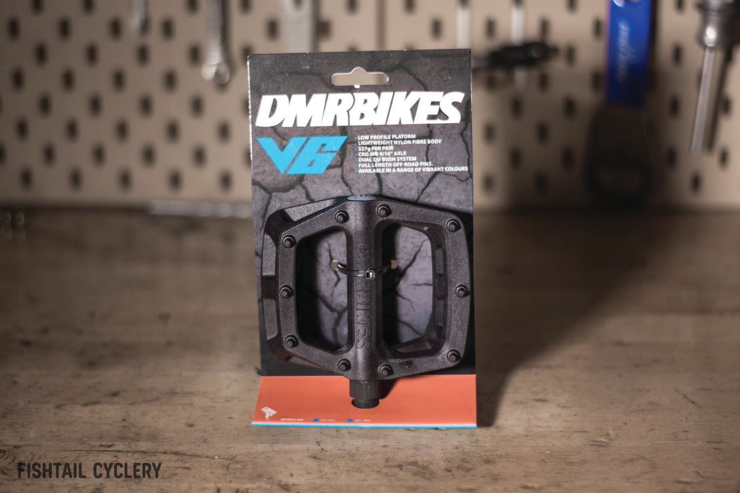 DMR BIKES - DMR V6 FLAT PEDALS - FISHTAIL CYCLERY