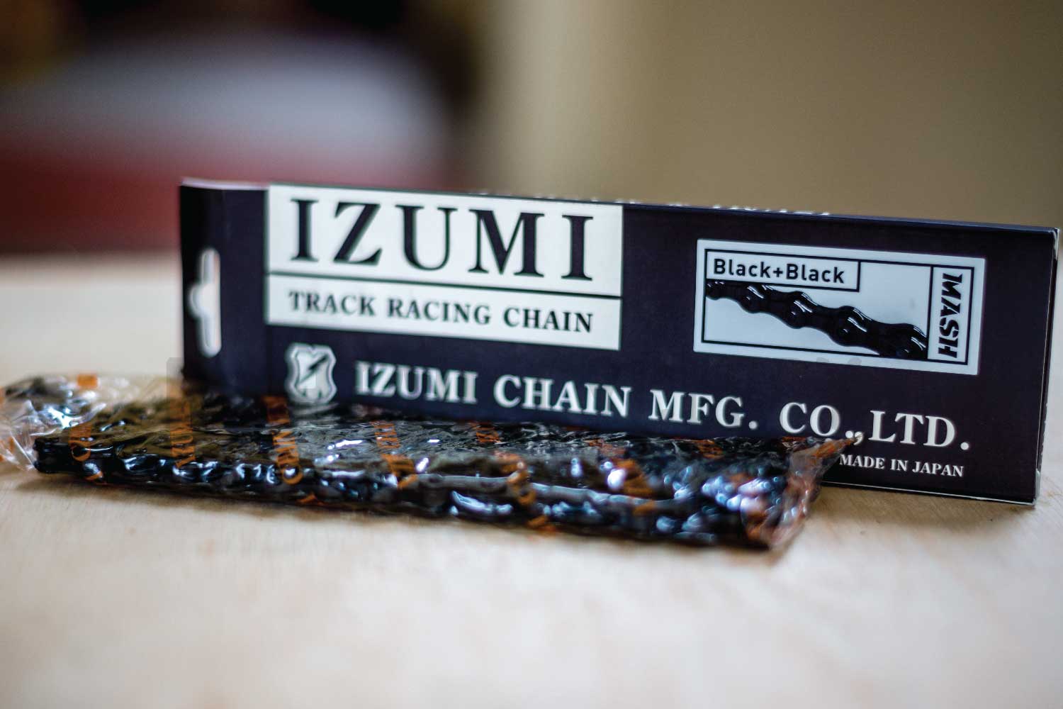 Izumi - IZUMI X MASH Jet Black Chain Series 1/8 - FISHTAIL CYCLERY