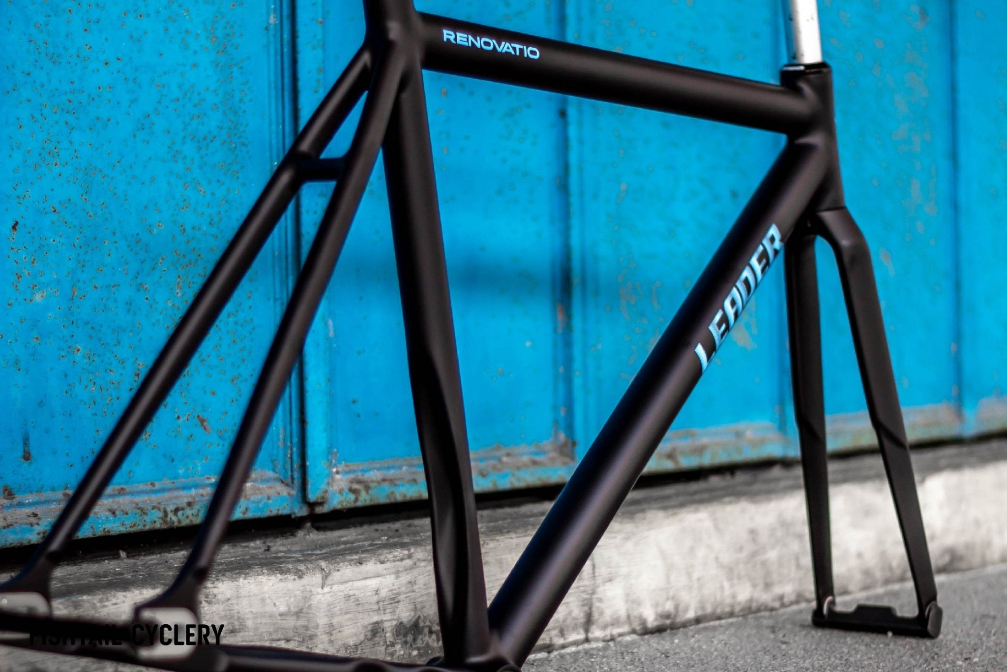 LEADER Renovatio Frameset – FISHTAIL CYCLERY